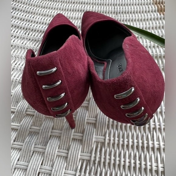 New Kendall + Kylie Britney3 Velvet Pump (US Size 8 1/2) - Picture 16 of 16